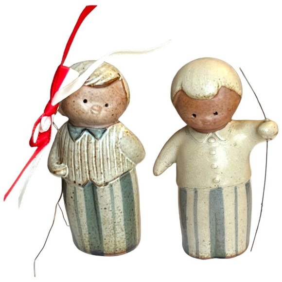 FITZ & FLOYD Pair of Vtg UCTCI Stoneware Pottery Children Salt & Pepper Japan - Picture 2 of 13